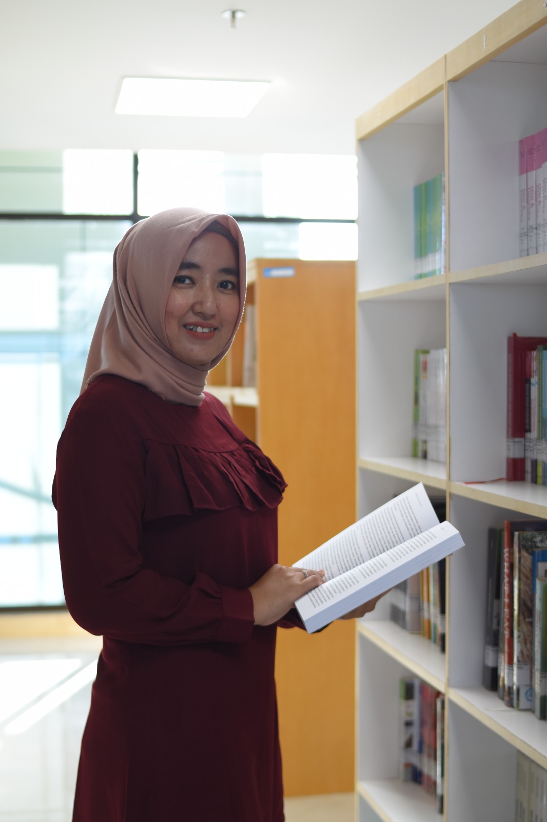 Dr. Yusinta Dwi Ariyani, M.Pd.<br />
